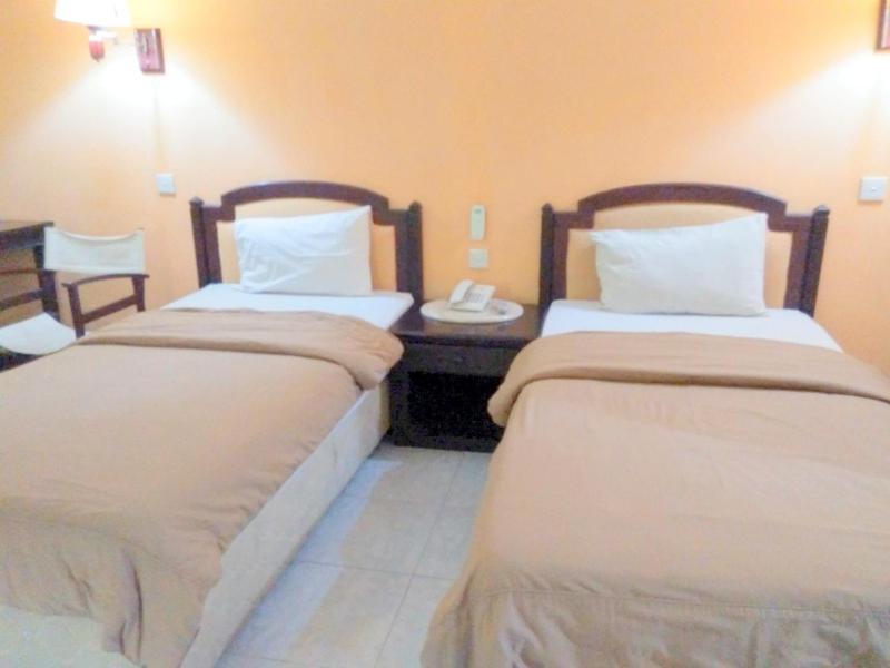 Hotel Zaitun Selaparang Lombok Exteriör bild